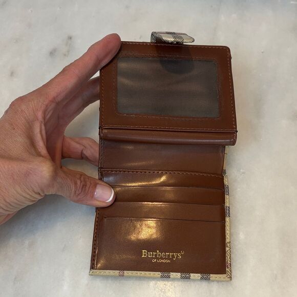 Burberry Vintage Haymarket Check Knight Insignia Bifold Wallet - HTF - Picture 13 of 16